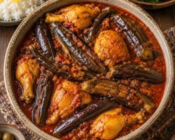 طرز تهیه خورش بادمجان با مرغ