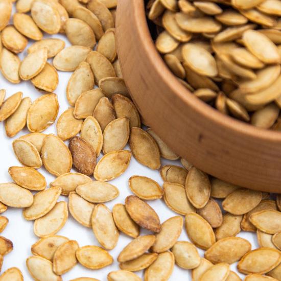 تخمه کدو درشت 2 آتیشه ناز