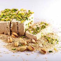 حلوا شکری با مغز پسته و بادام زمینی عقاب 400 گرم