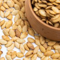 تخمه کدو درشت 2 آتیشه ناز