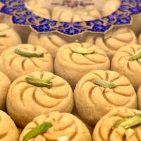 شیرینی نخودچی قلقلی با مغز پسته رویال سیتی