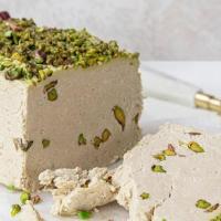حلوا شکری با مغز پسته پاپیلون